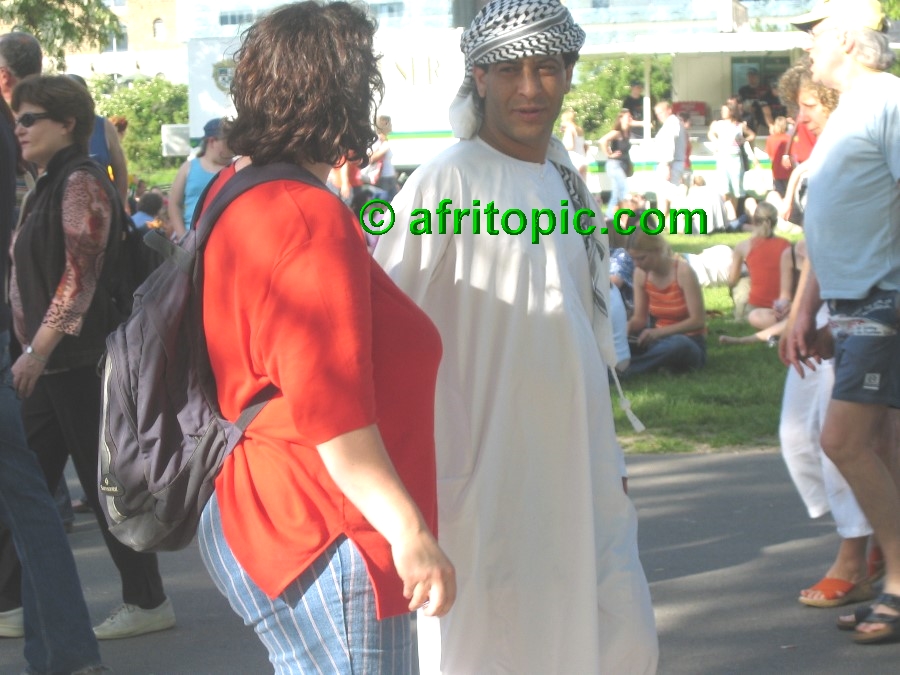 ../Images/AfricaFestival-27-28May05 108.jpg